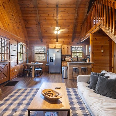 Dudley II By Avantstay Comfortable Cabin W Hot Tub Views Pigeon Forge Ngoại thất bức ảnh