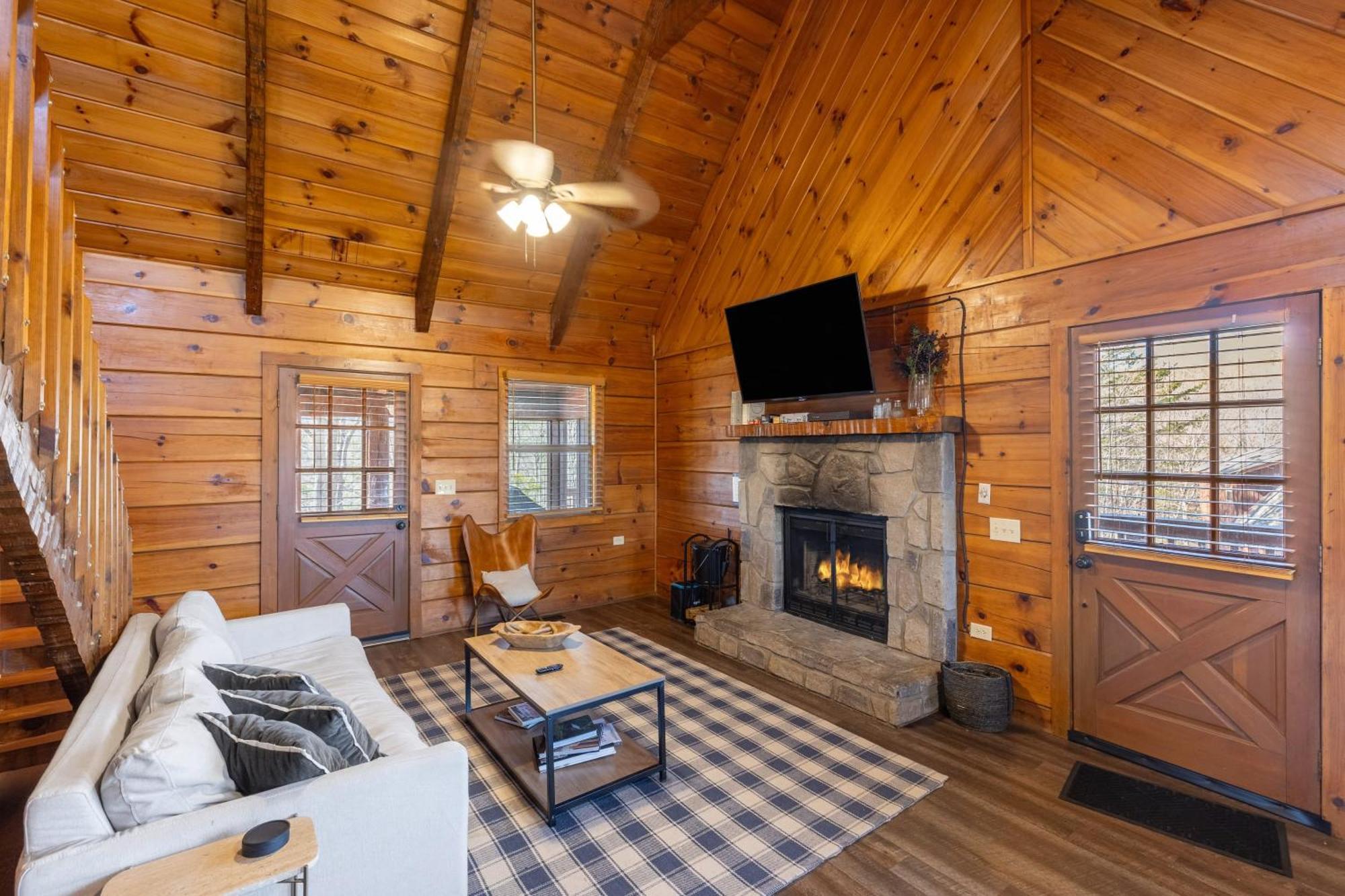 Dudley II By Avantstay Comfortable Cabin W Hot Tub Views Pigeon Forge Ngoại thất bức ảnh