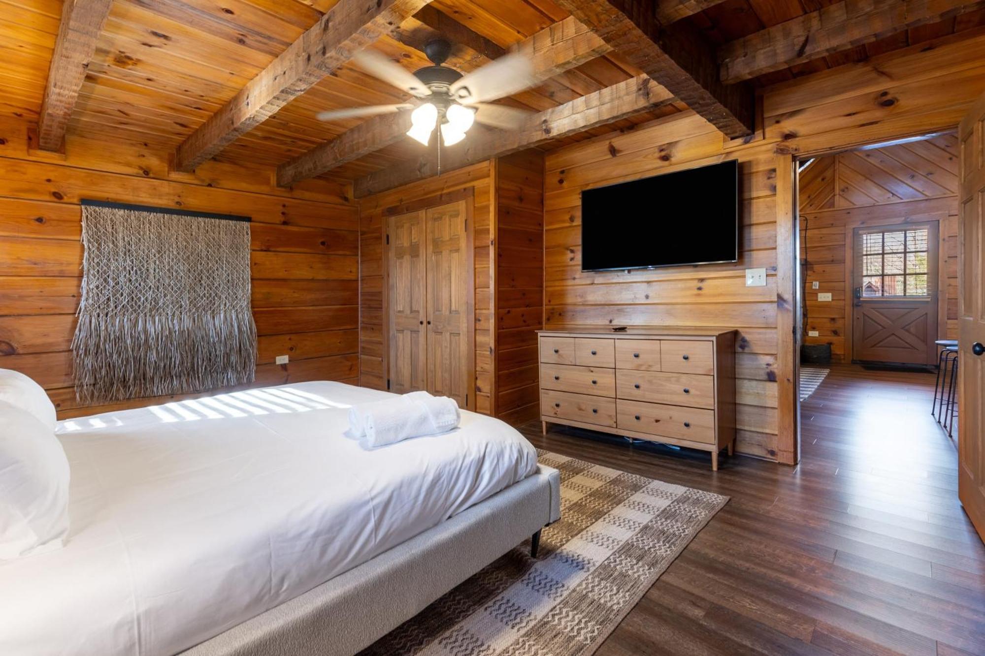 Dudley II By Avantstay Comfortable Cabin W Hot Tub Views Pigeon Forge Ngoại thất bức ảnh